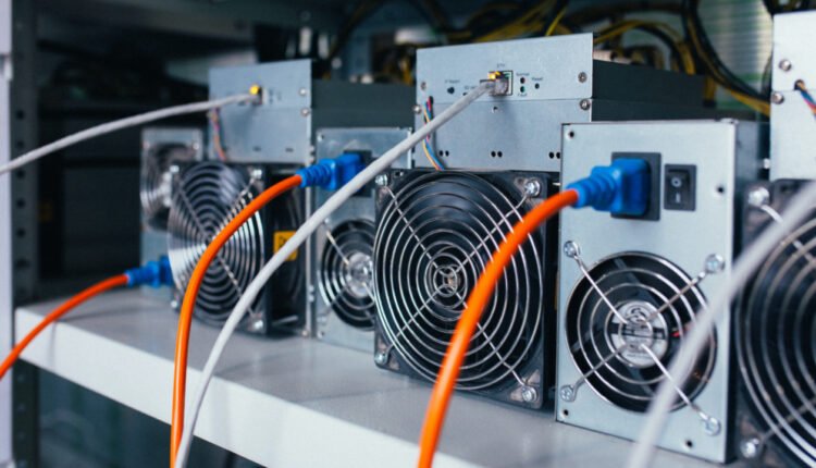 Despite the Low Price, Bitcoin's Hashrate Remains Elevated as Difficulty Taps an All-Time High