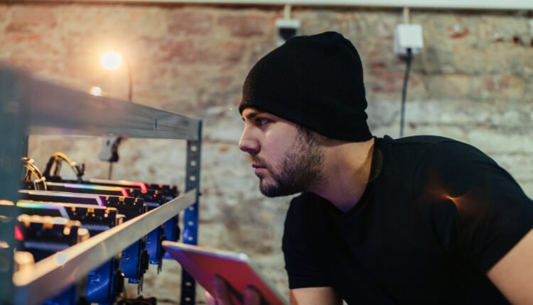 Number of Busted Illegal Crypto Mining Farms in Iran Nears 7,000