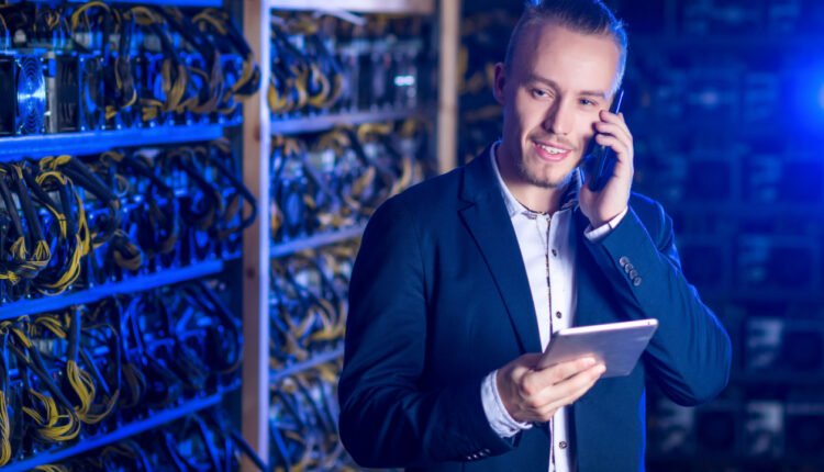 Demand for Cryptocurrency Miners Rises in Russia Amid Low Prices of Hardware