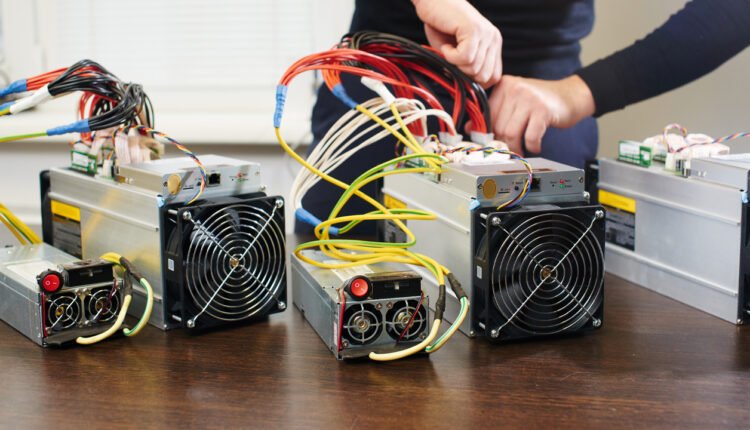 Bitcoin Network Experiences Slight Dip in Difficulty After Record High