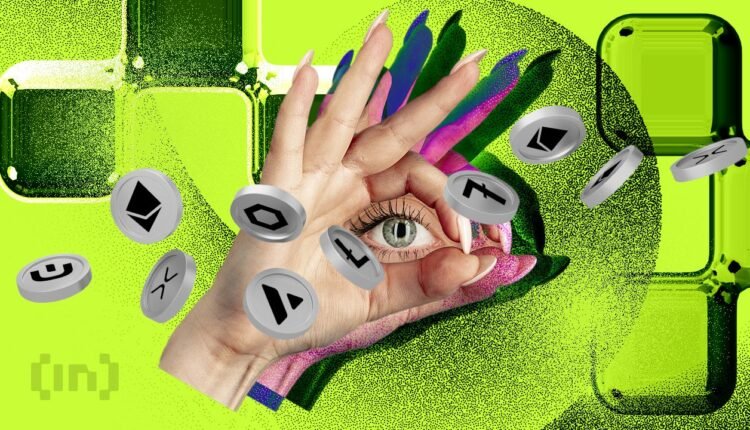 Bitcoin vs Altcoins: Which Should You Hold?