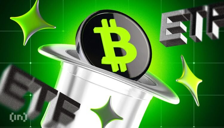 ETFs Now Hold 638,900 Bitcoin Worth $26.8 Billion: Analysts Expect Bullish Breakout